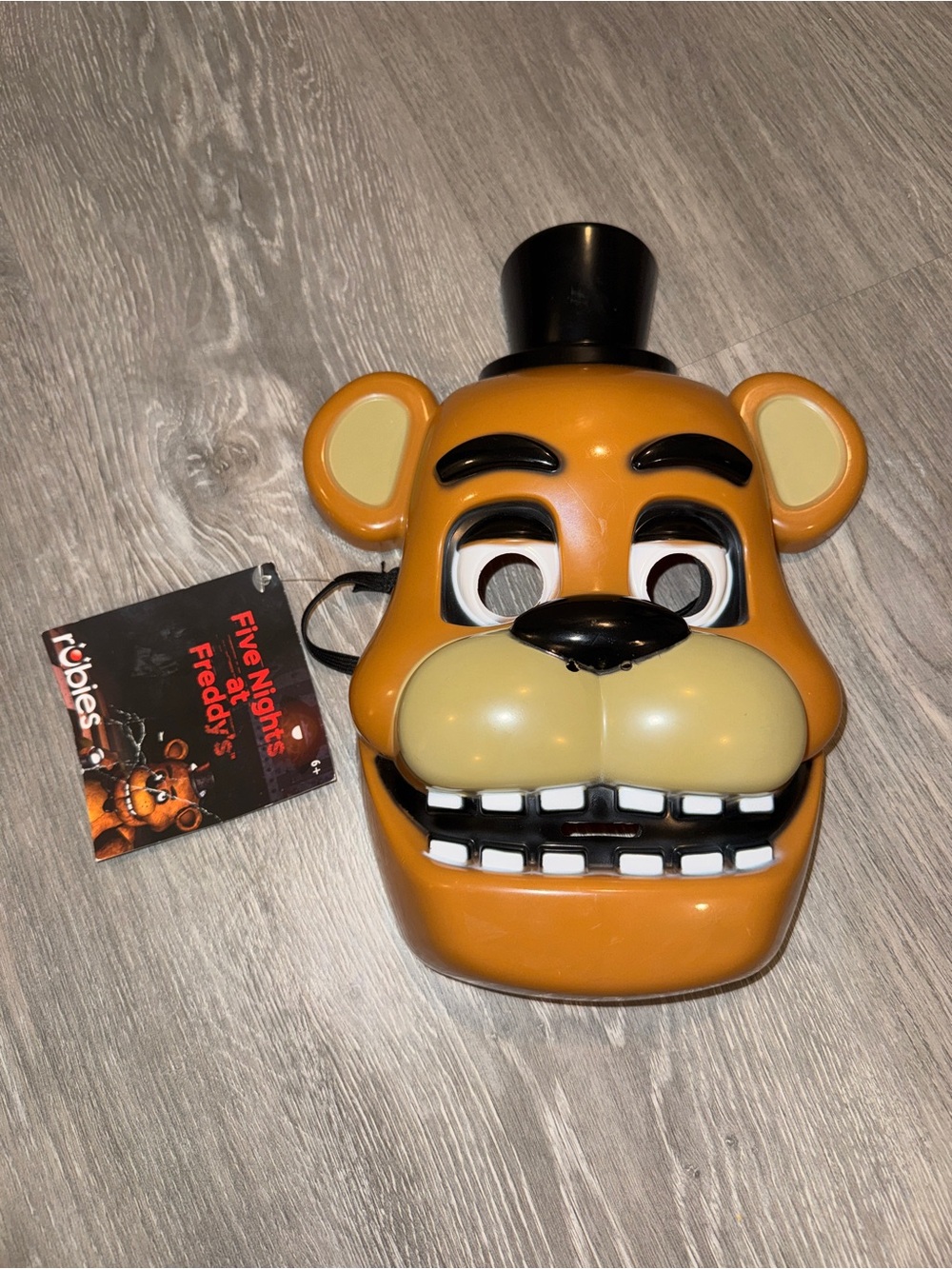 🆕 Five Nights At Freddys mask
